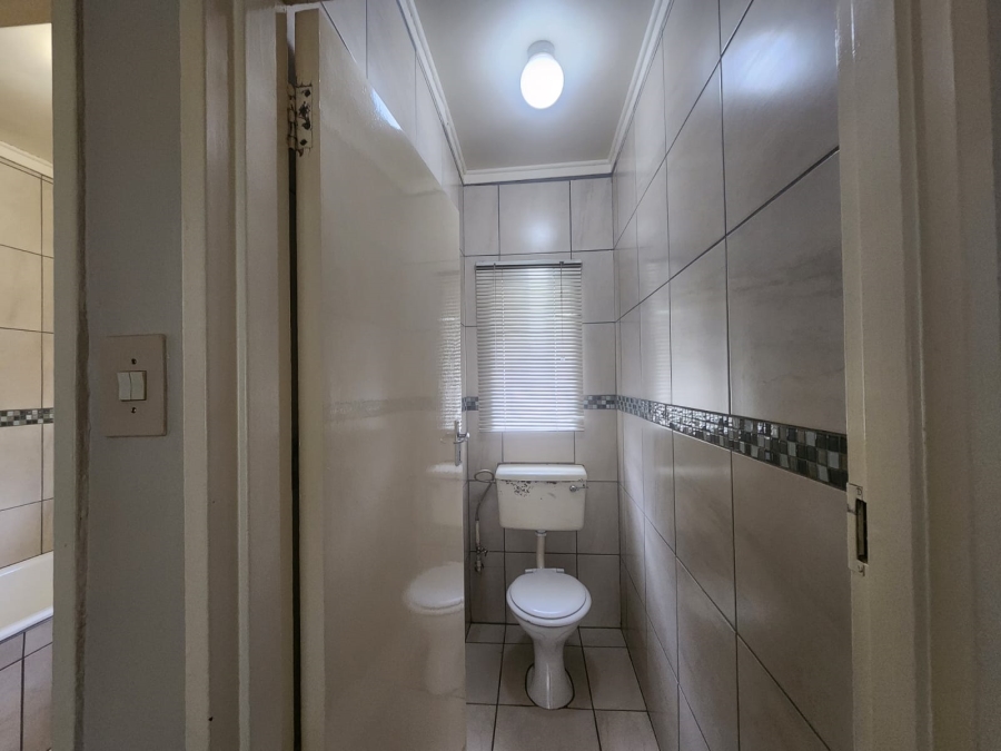 To Let 3 Bedroom Property for Rent in Naudeville Free State